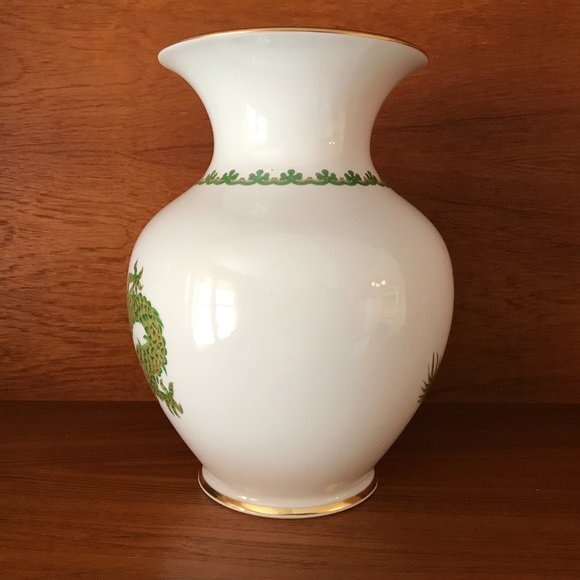 Vintage Hand Painted White Porcelain with Green & Gold Dragon Vase - Picture 3 of 5